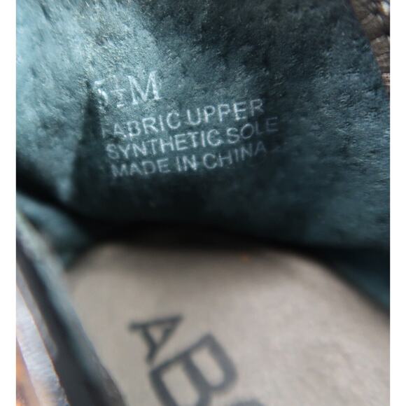 Abound Shoes Womens 5.5 Flats Fashion Slip On Leopard Print Embroidered Slipper - Picture 4 of 15